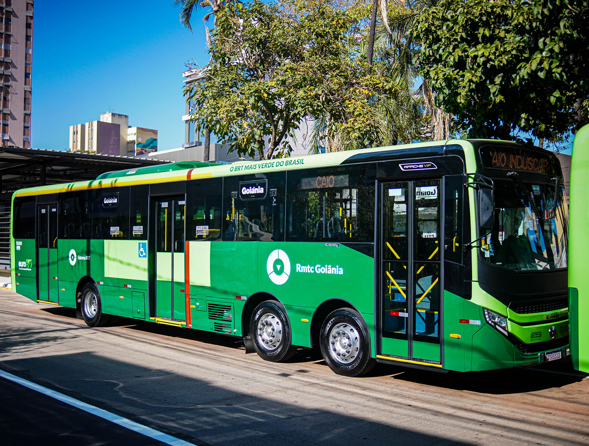 Foto de divulgação dos ônibus